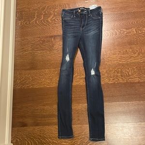 Hollister dark wash skinny ripped jeans